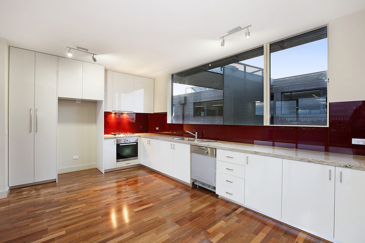 BRAND NEW EXECUTIVE TOWN RESIDENCE! Picture