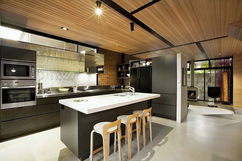 de Campo Architects Own Award Winning 3 Bedroom + Study Home with 2 Car Parks Picture 2