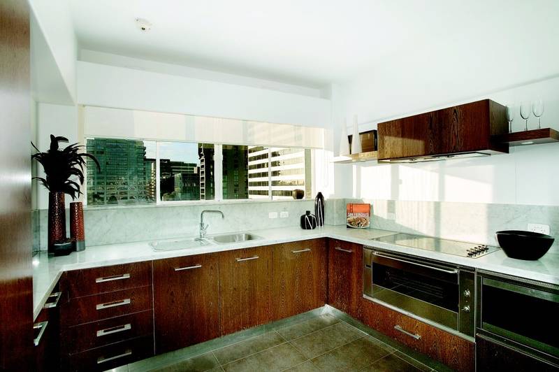 Sensational One Bedroom Penthouse in Iconic "Stanhill" Building Picture 3
