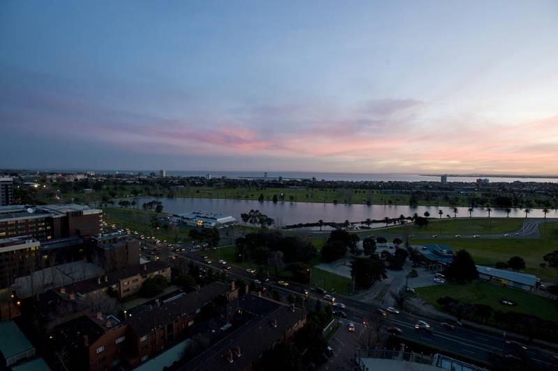 Stunning Brand New 2 Bedroom + Study Apartment Picture 1