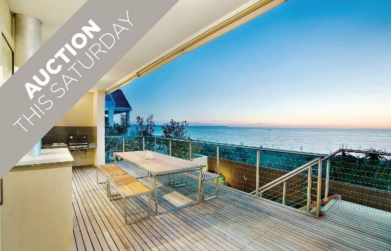 Award Winning Residence with Absolute Beach Front Picture 1