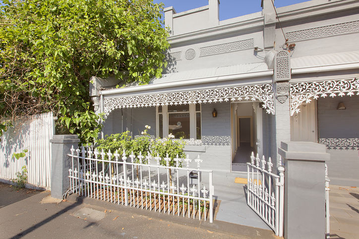 GORGEOUS FRESH SINGLE FRONTED VICTORIAN! Picture 1