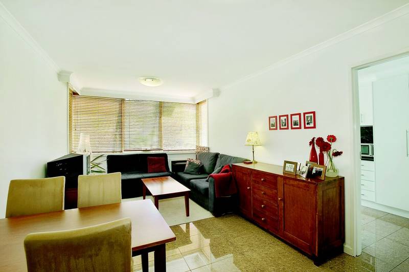Magnificently Presented Two Bedroom Apartment with Secure Car Accommodation Picture 2