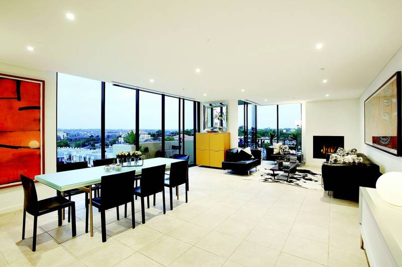 Penthouse with Spectacular City Views Picture 2