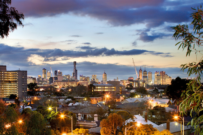 Affordable Penthouse Apartment with Spectacular City Views Picture 1