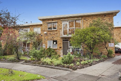 FULLY RENOVATED 1 BEDROOM! Picture