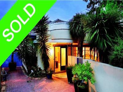 Classic Art Deco Home with Brilliant North Facing Rear Picture