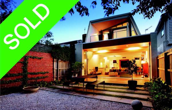 Brilliant Architect Designed Three Bedroom Plus Study Home Picture 1