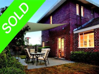 Three Bedroom Town Residence with Single Car Accomodation and Huge Rear Garden Opposite Royal South Yarra Tennis Club Picture