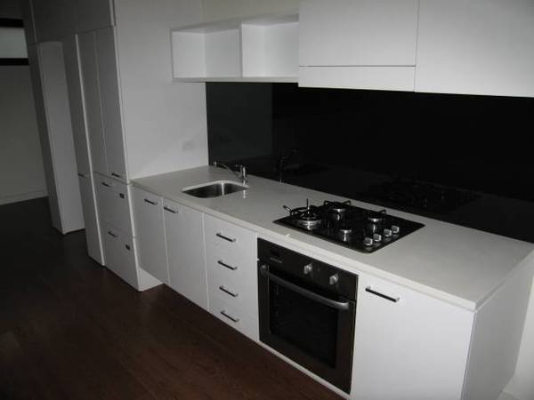 Bring on the night life! Picture 2