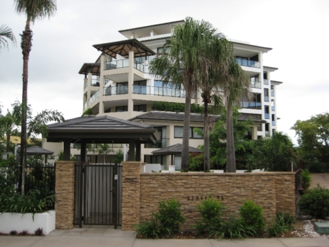 ALLEGRA APARTMENTS - BEACH SIDE RESORT Picture 1