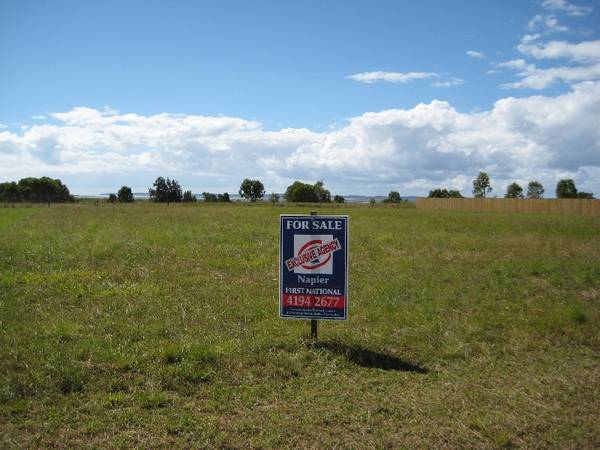 Excellent River Heads Block with Views! Picture 2