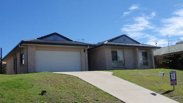 In the heart of Torquay Picture 1