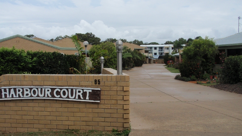 MINUTES WALK TO URANGAN MARINA
PRICE REDUCTION Picture 2