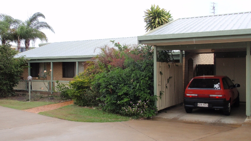 MINUTES WALK TO URANGAN MARINA
PRICE REDUCTION Picture 1