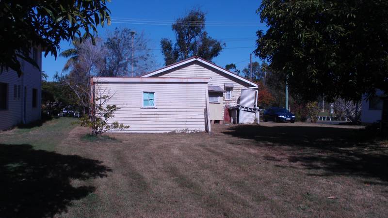 Prime Location! Picture 2