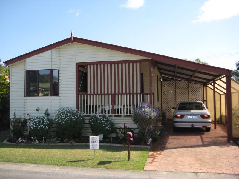 Over 50's Resort Living Picture 1