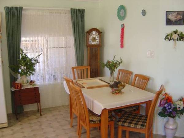 BRING YOUR MATE Picture 2