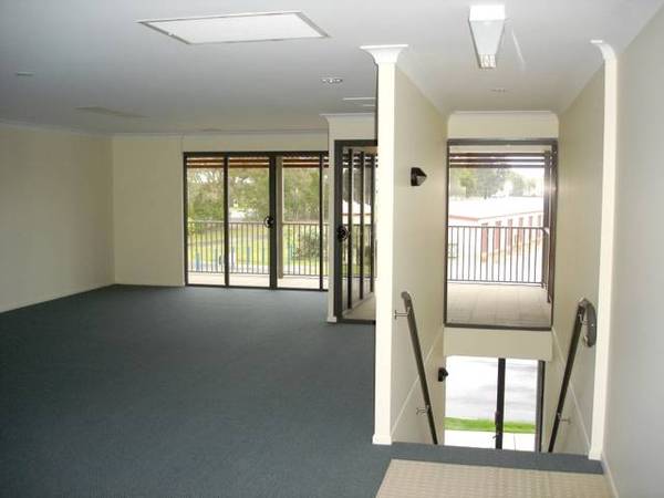 Hervey Bay CBD Fringe - 164m2 Picture 2
