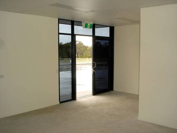 Prime Industrial Development - 482m2 Picture