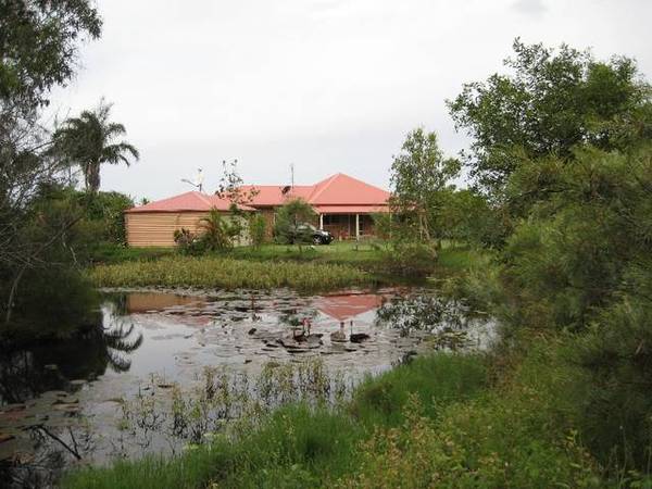 Uninterrupted Ocean & Fraser Island Views Picture 1