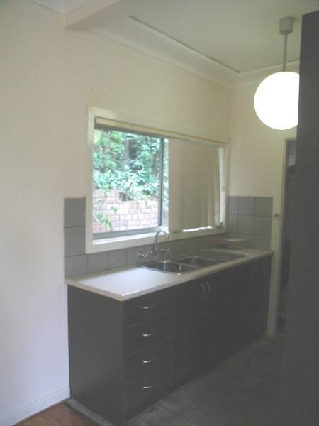 BEAUTIFULLY APPOINTED! Picture 1