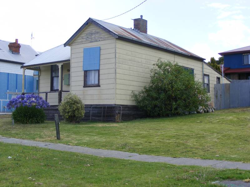 Estate Says Sell?? Picture 2