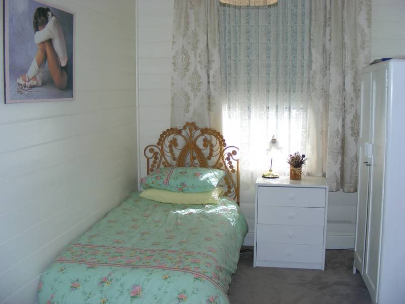 Room Plus Character Picture 3