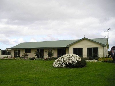 Home on 4 Acres. Picture