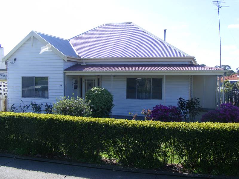 Land Galore!! 1300sqm Picture 1