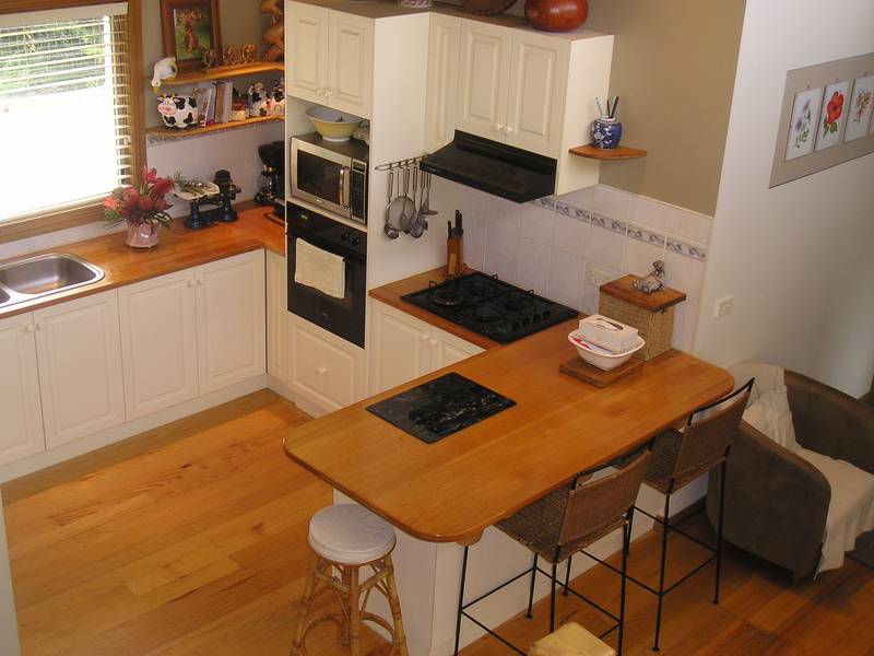 Big House, Big Shed, 1 acre. Picture 3