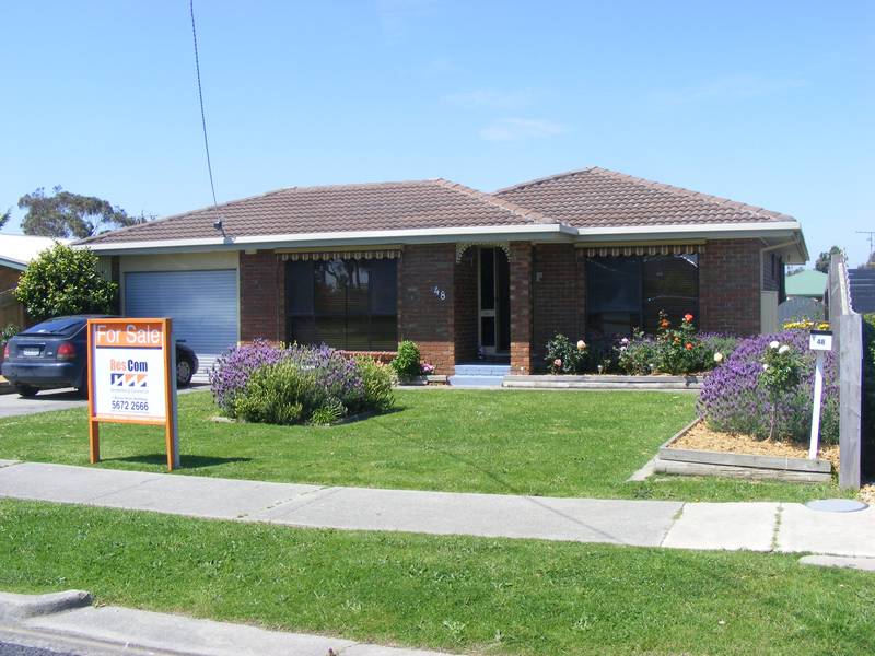 Low maintenance Brick veneer. Picture 1