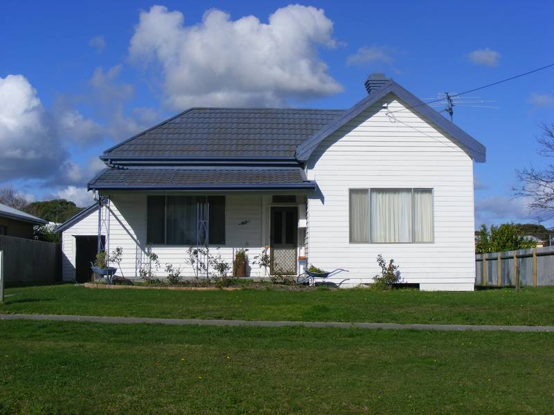 Cosy Home. Picture 1