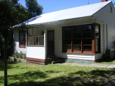 Country setting. Picture