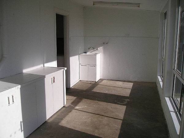 3BR Home with 120sqm Shed Entrance to Wonthaggi Picture 3