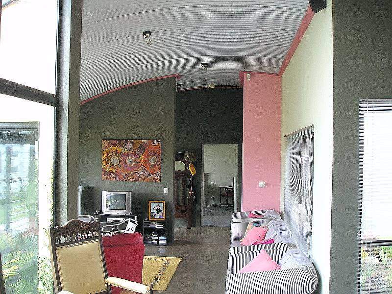 DARE TO BE DIFFERENT Picture 3