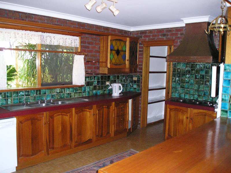 Family Home Or Professional Suites? Picture 2