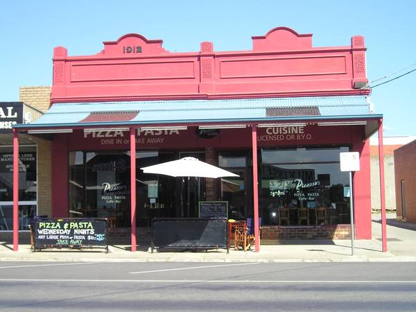 Picasso's on Graham St Picture 1