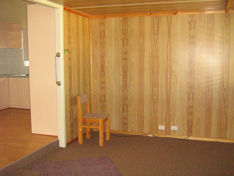 Neat and Tidy 3 Bedroom home Picture