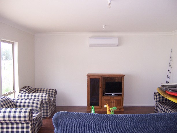 Brand New 3 Bedroom Home Picture 3