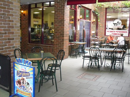 Beaches & Cream Picture 1