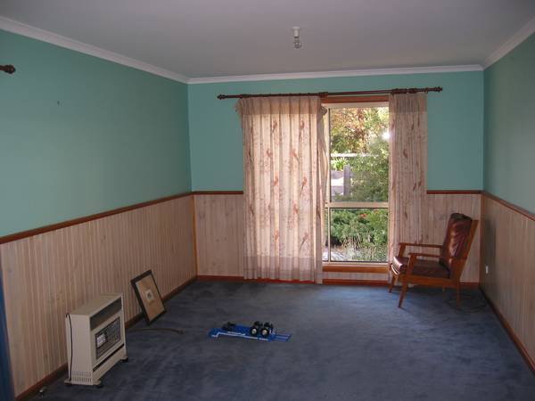 Large Family Home! Picture 3