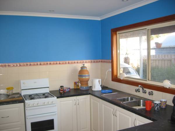 Large Family Home! Picture 2