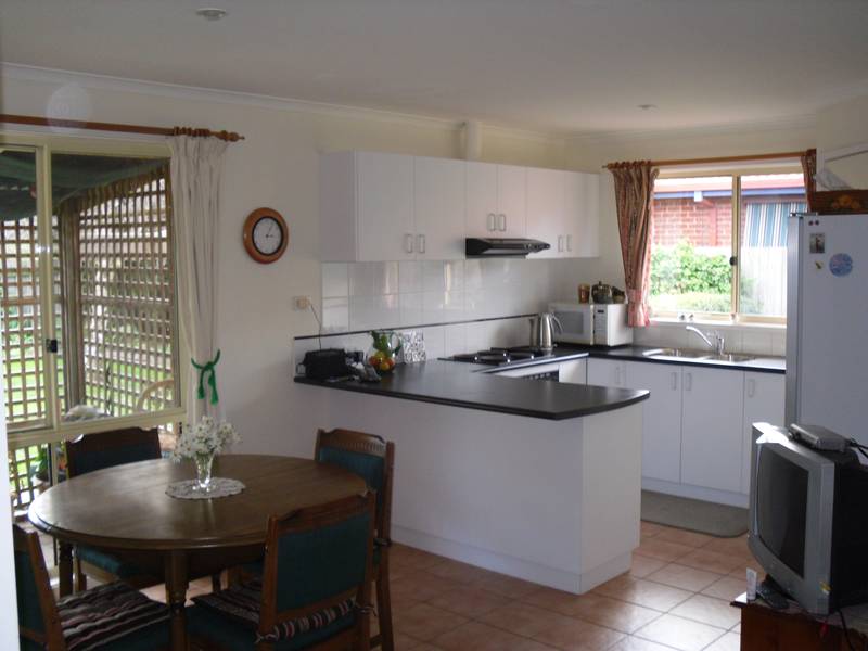 Neat & Tidy Outdoor Living Picture 2