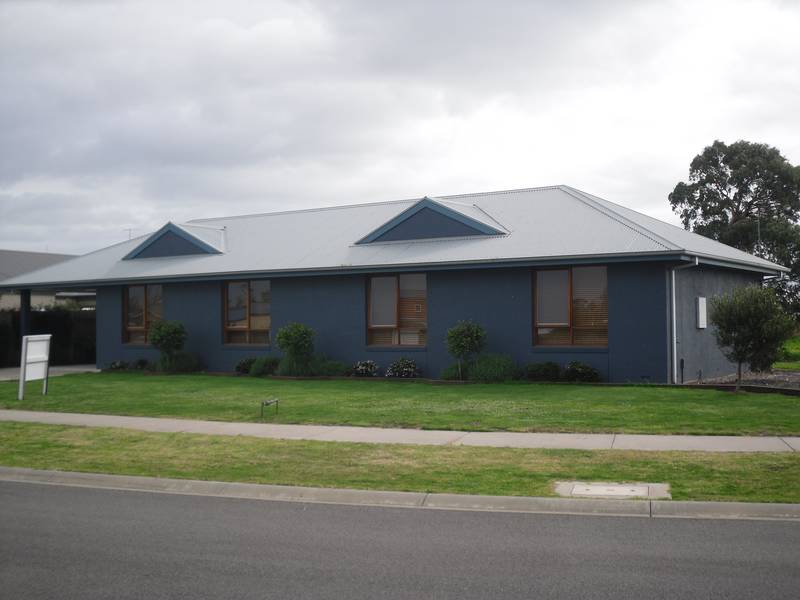 Holiday Rental! Picture 1