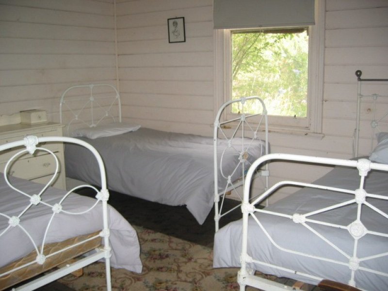 INVERLOCH, WES8 Picture 3