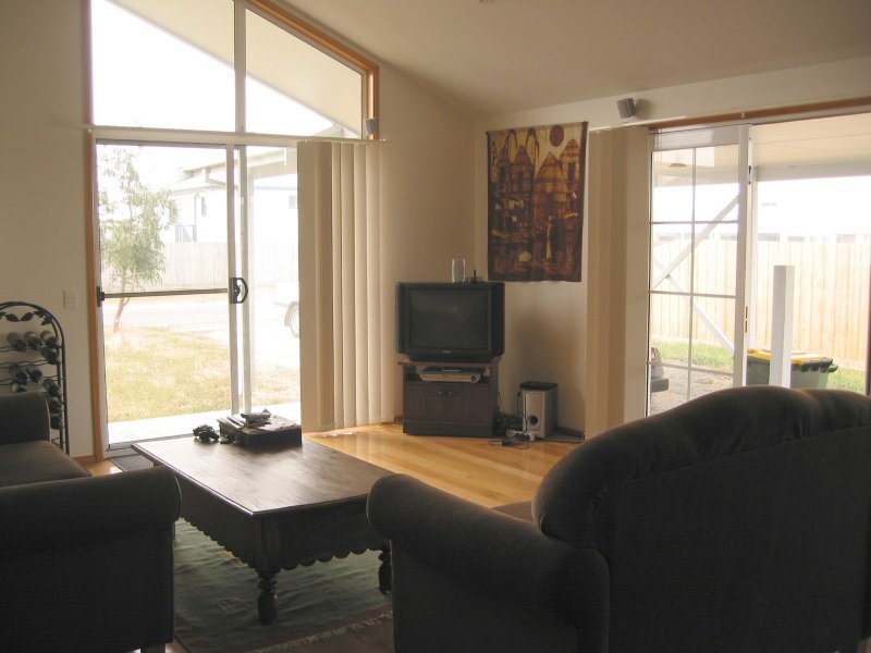 INVERLOCH, MAR10 PET FRIENDLY Picture 3