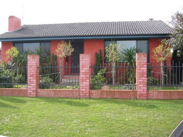 Central Living Picture 1