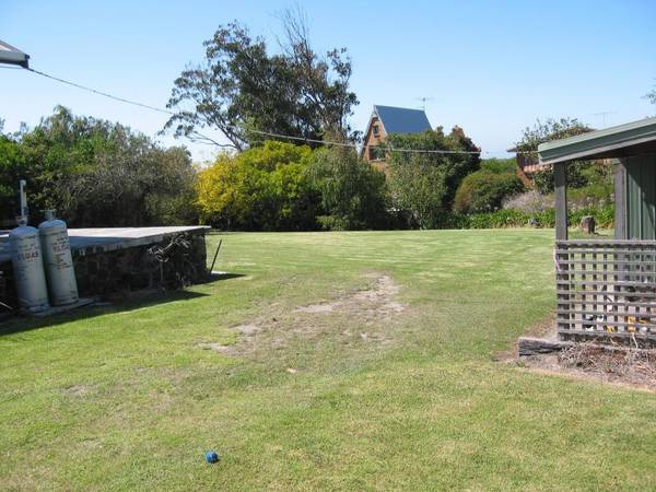 Inlet Location with Views!. Picture 3