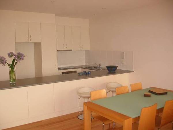 So Much Luxury... Picture 2